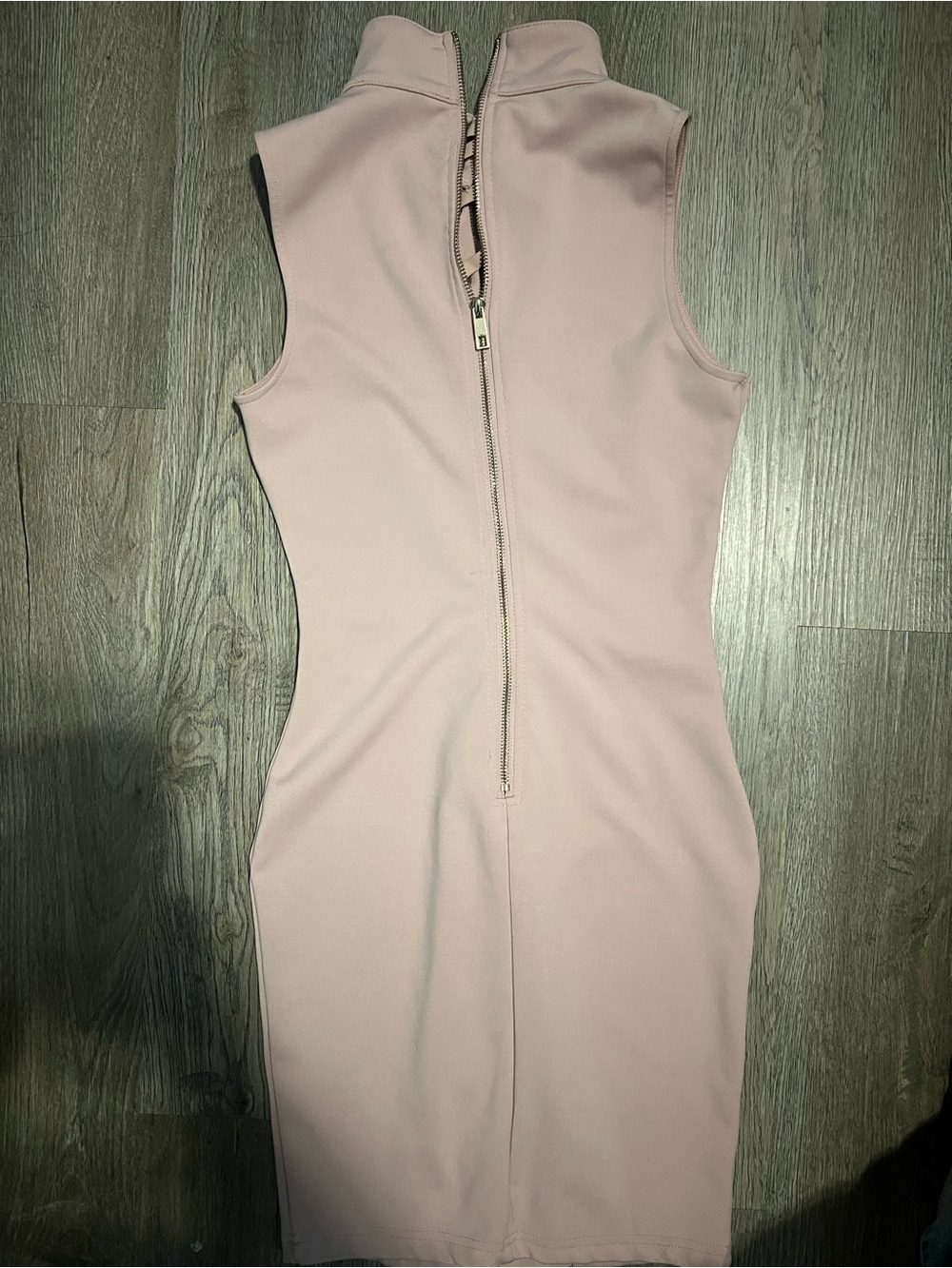 Forever 21 Sleeveless Midi Bodycon Dress in Dusty Pink
